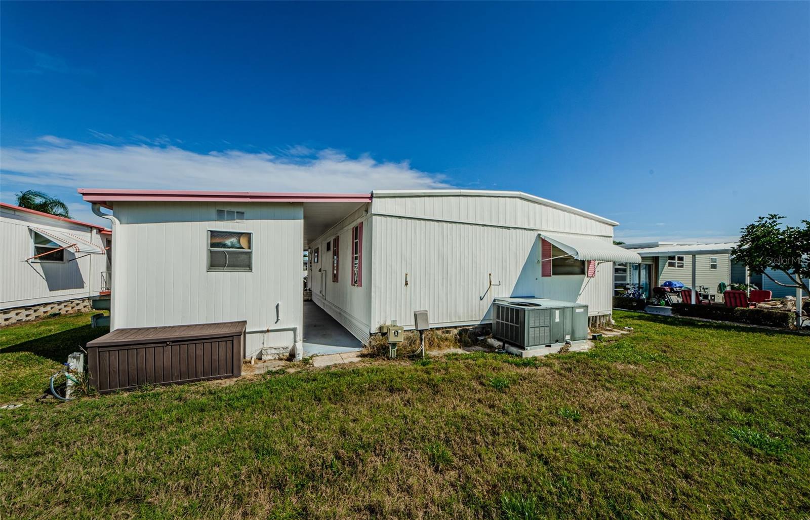 TB8355393 Property Photo