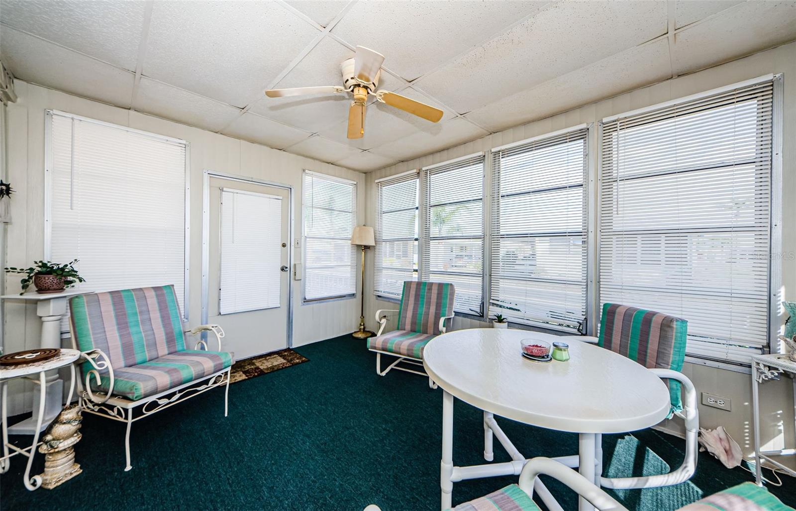 TB8355393 Property Photo