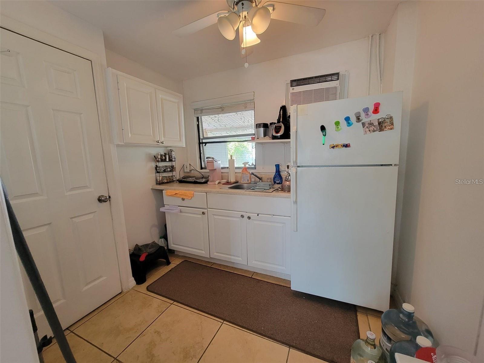 3241 DANTE DR, SARASOTA, FL, 34235