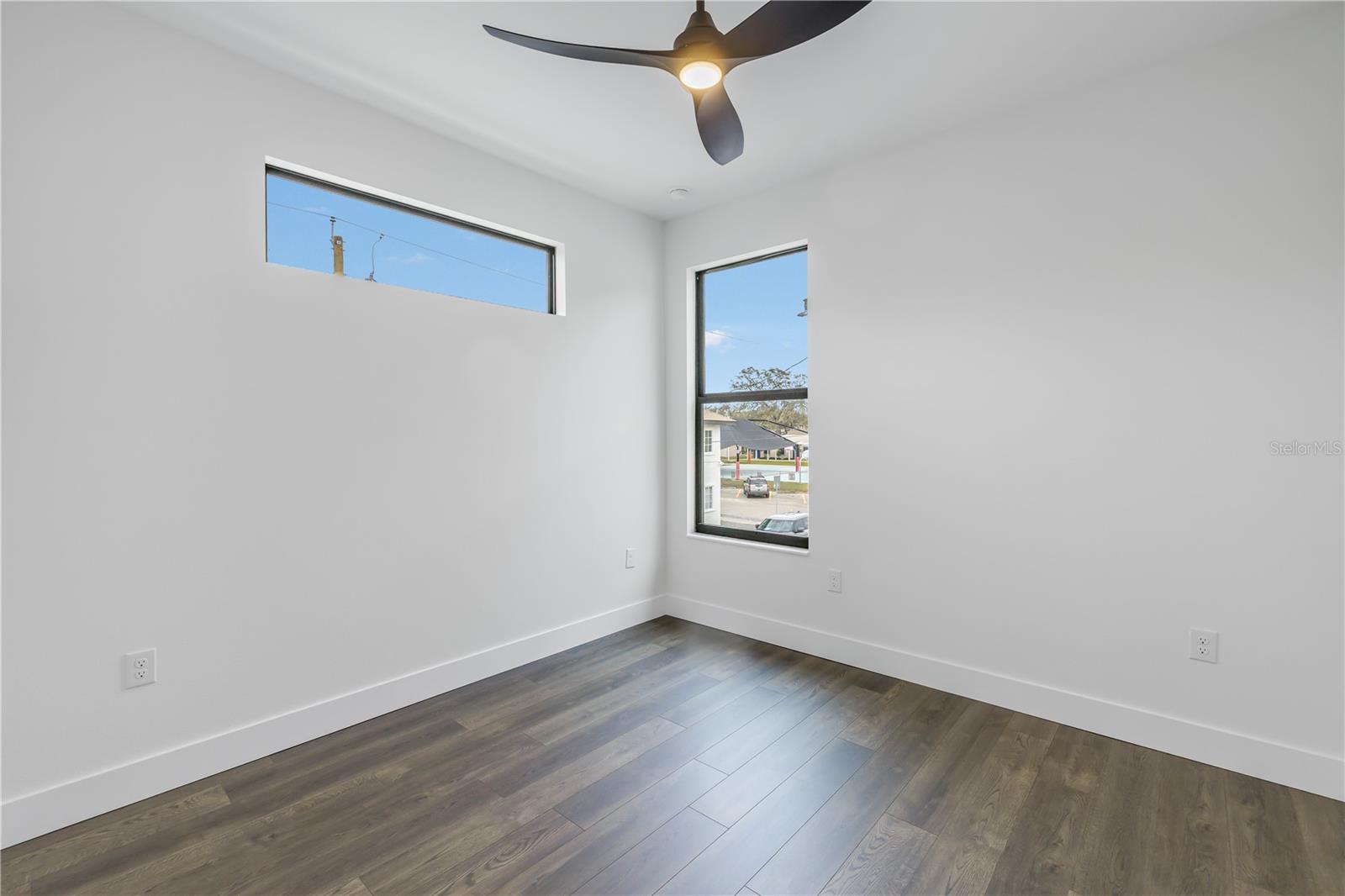 2810 N MASSACHUSETTS AVE, TAMPA, FL, 33602