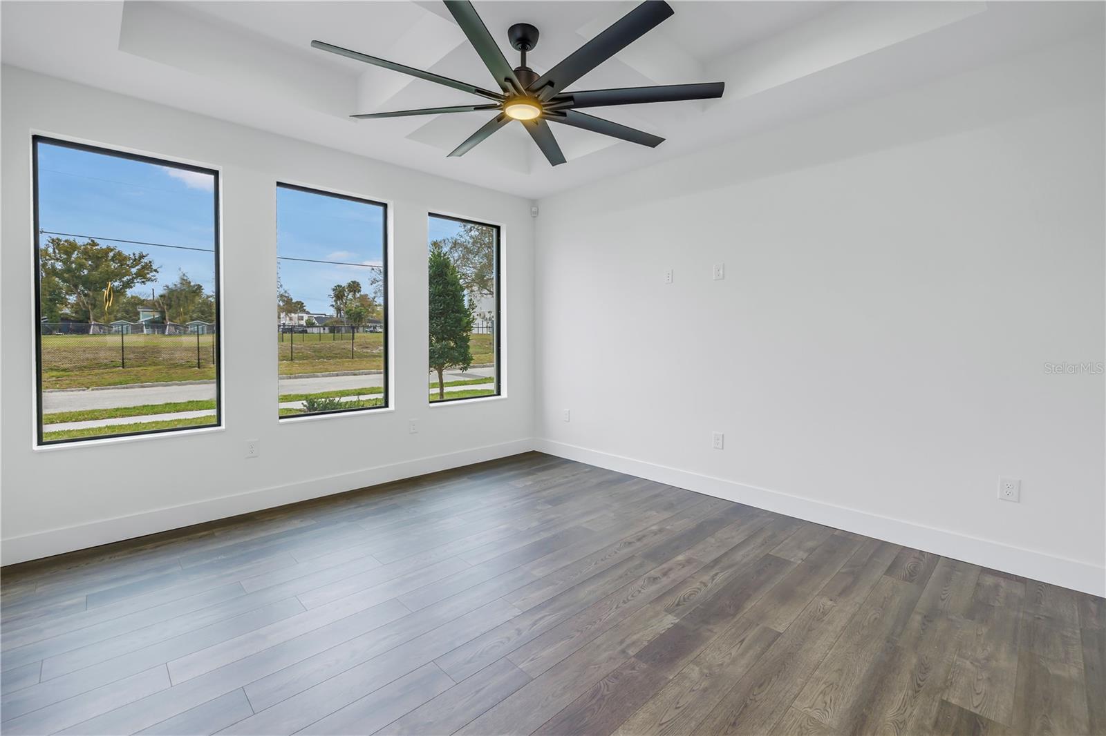 2810 N MASSACHUSETTS AVE, TAMPA, FL, 33602