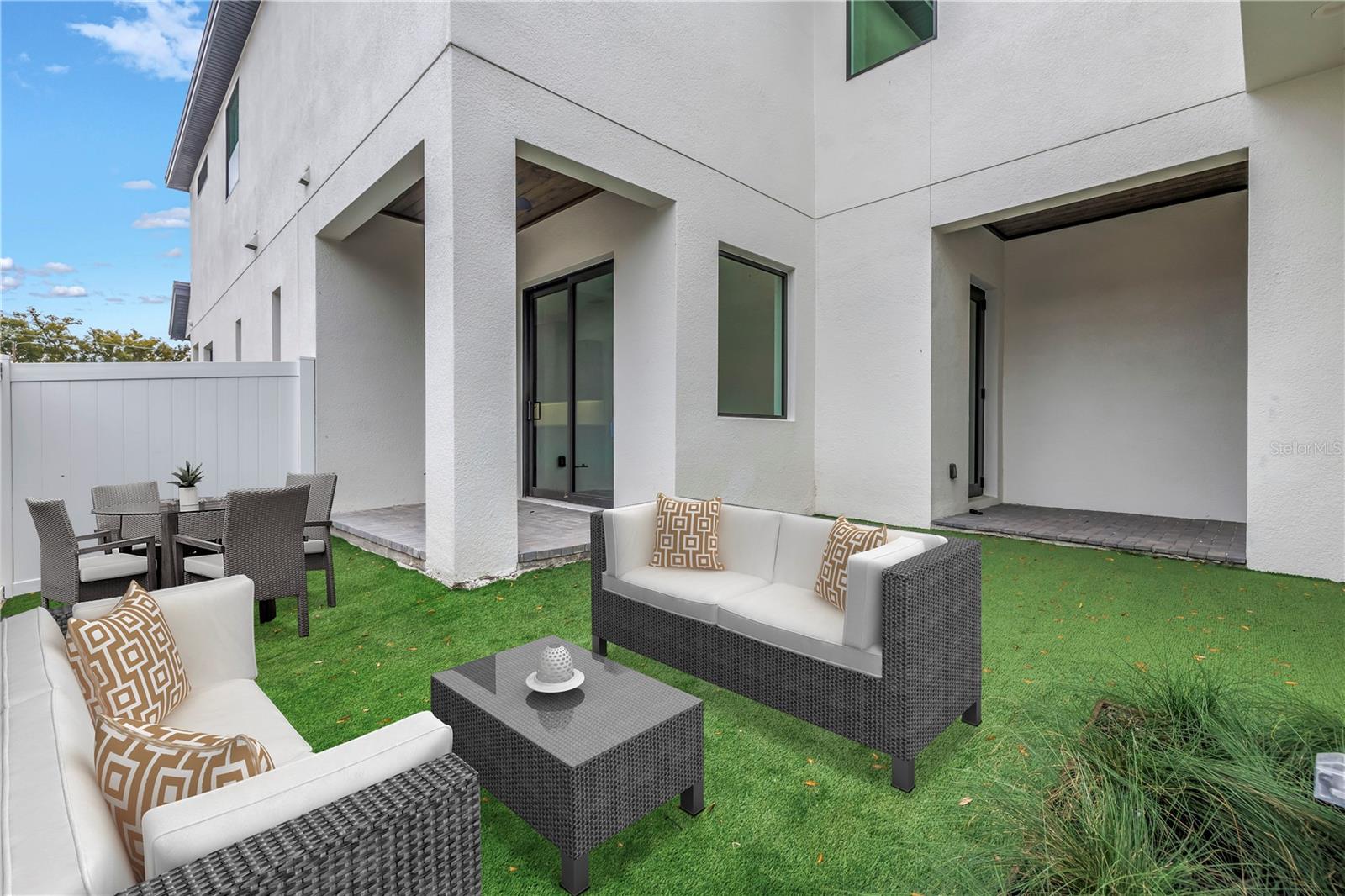2810 N MASSACHUSETTS AVE, TAMPA, FL, 33602
