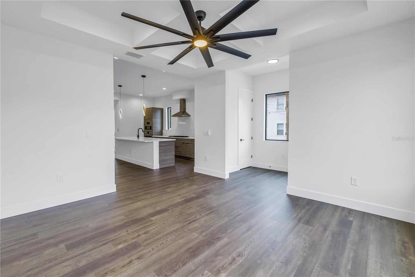 2810 N MASSACHUSETTS AVE, TAMPA, FL, 33602