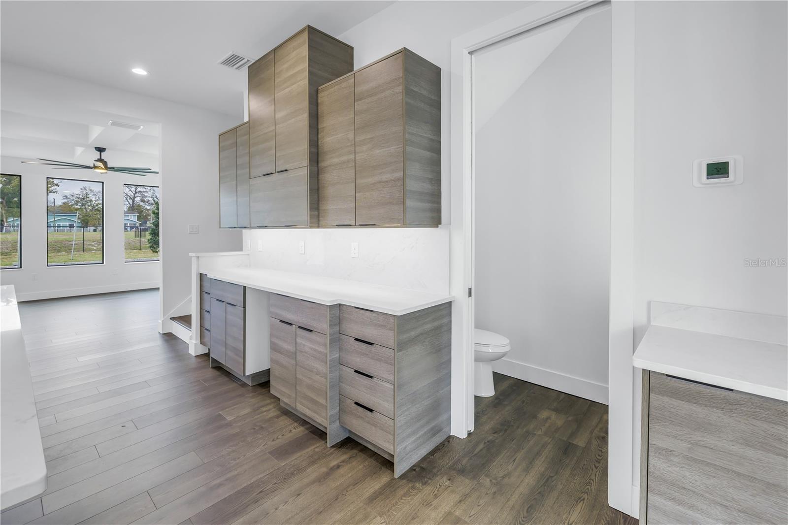 2810 N MASSACHUSETTS AVE, TAMPA, FL, 33602