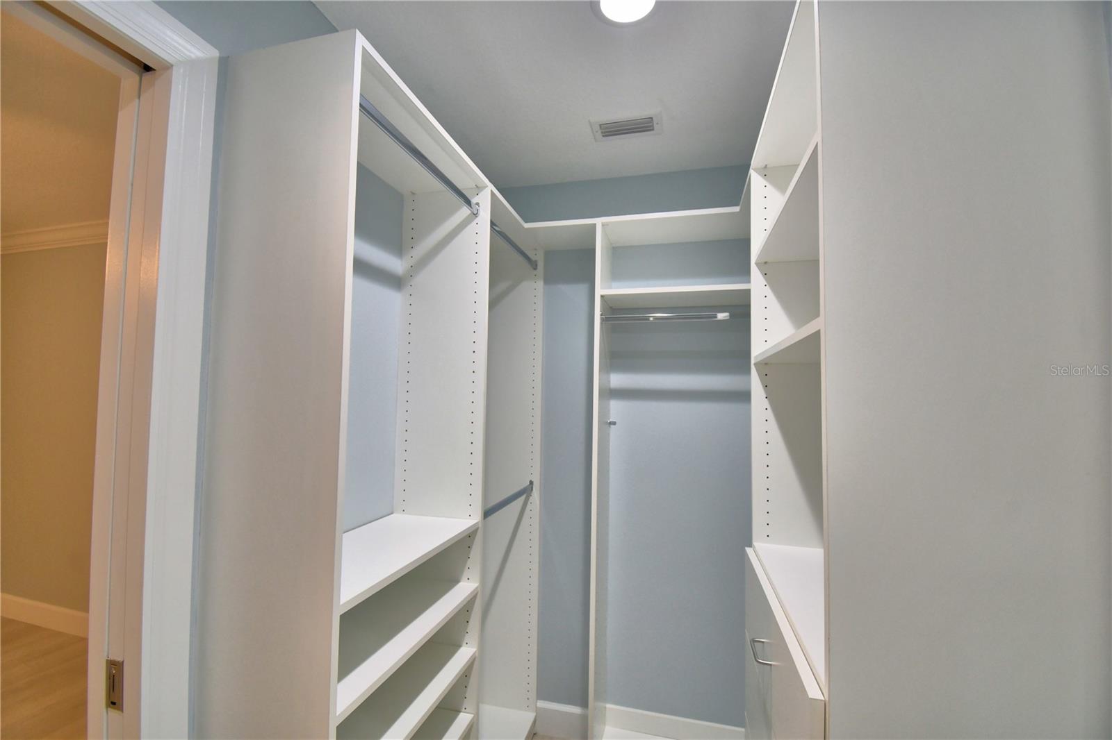 1390 86TH TER N, ST PETERSBURG, FL, 33702