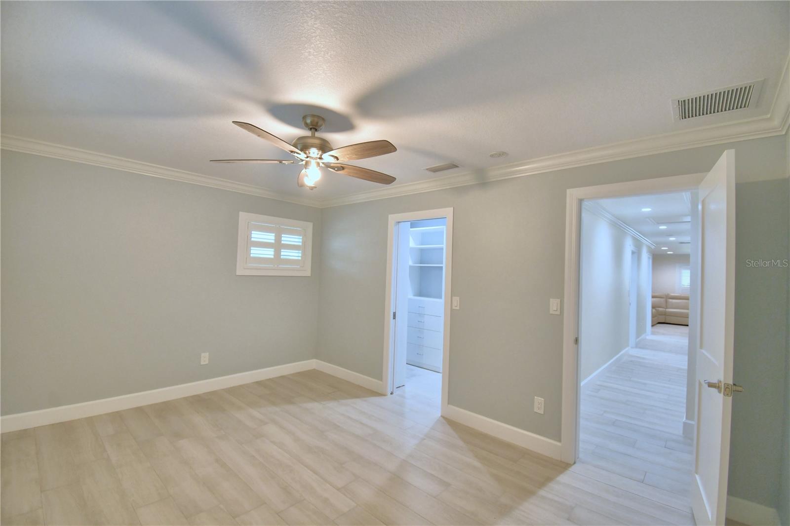 1390 86TH TER N, ST PETERSBURG, FL, 33702