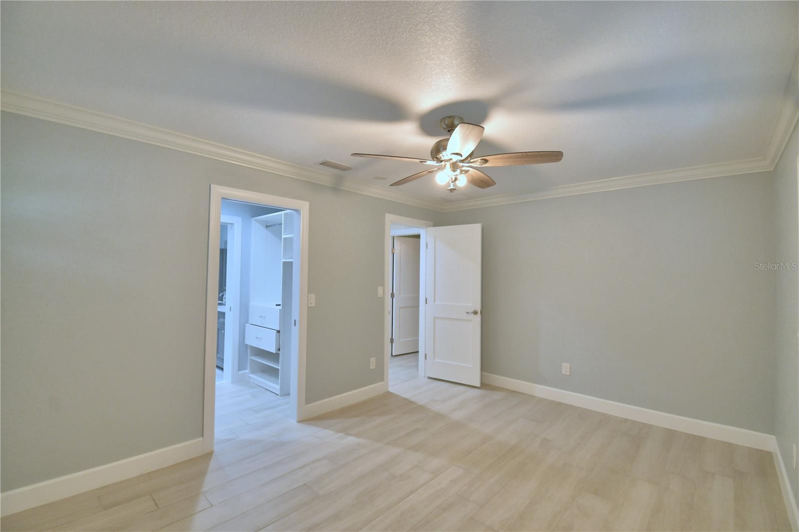 1390 86TH TER N, ST PETERSBURG, FL, 33702