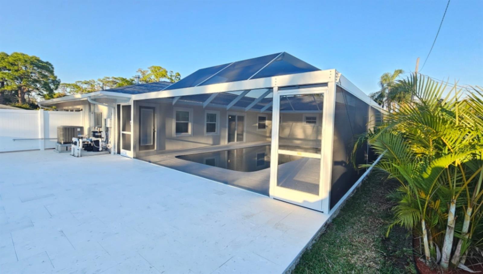 1390 86TH TER N, ST PETERSBURG, FL, 33702