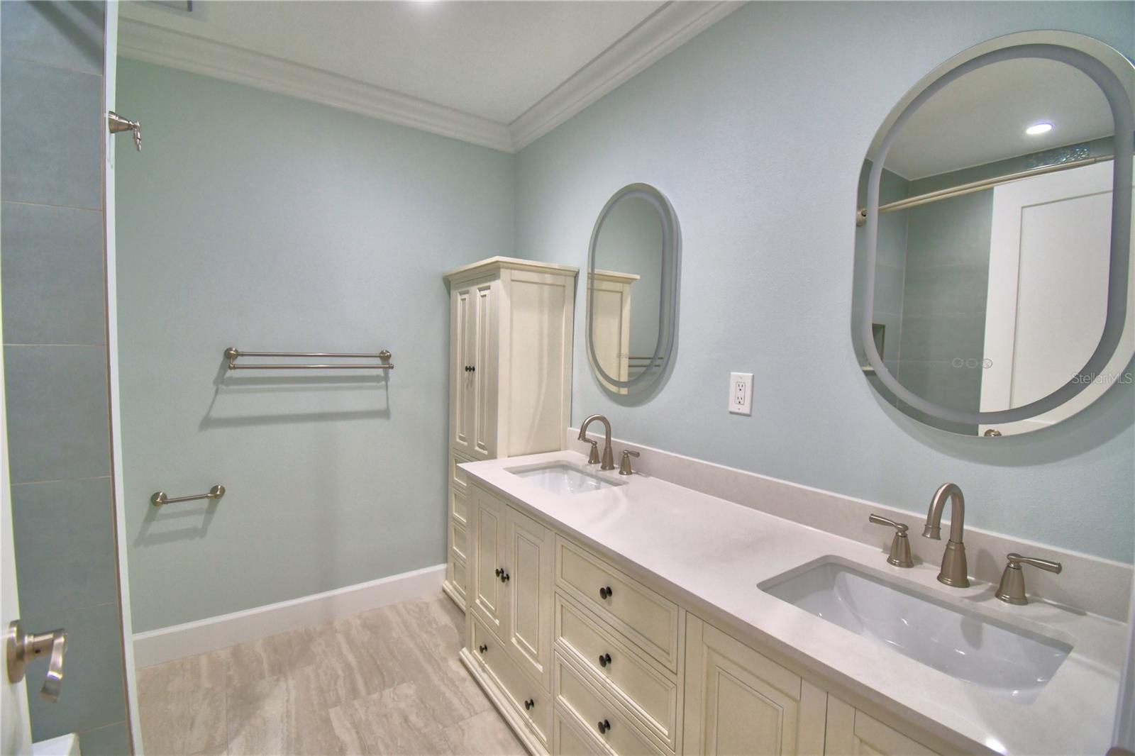 1390 86TH TER N, ST PETERSBURG, FL, 33702