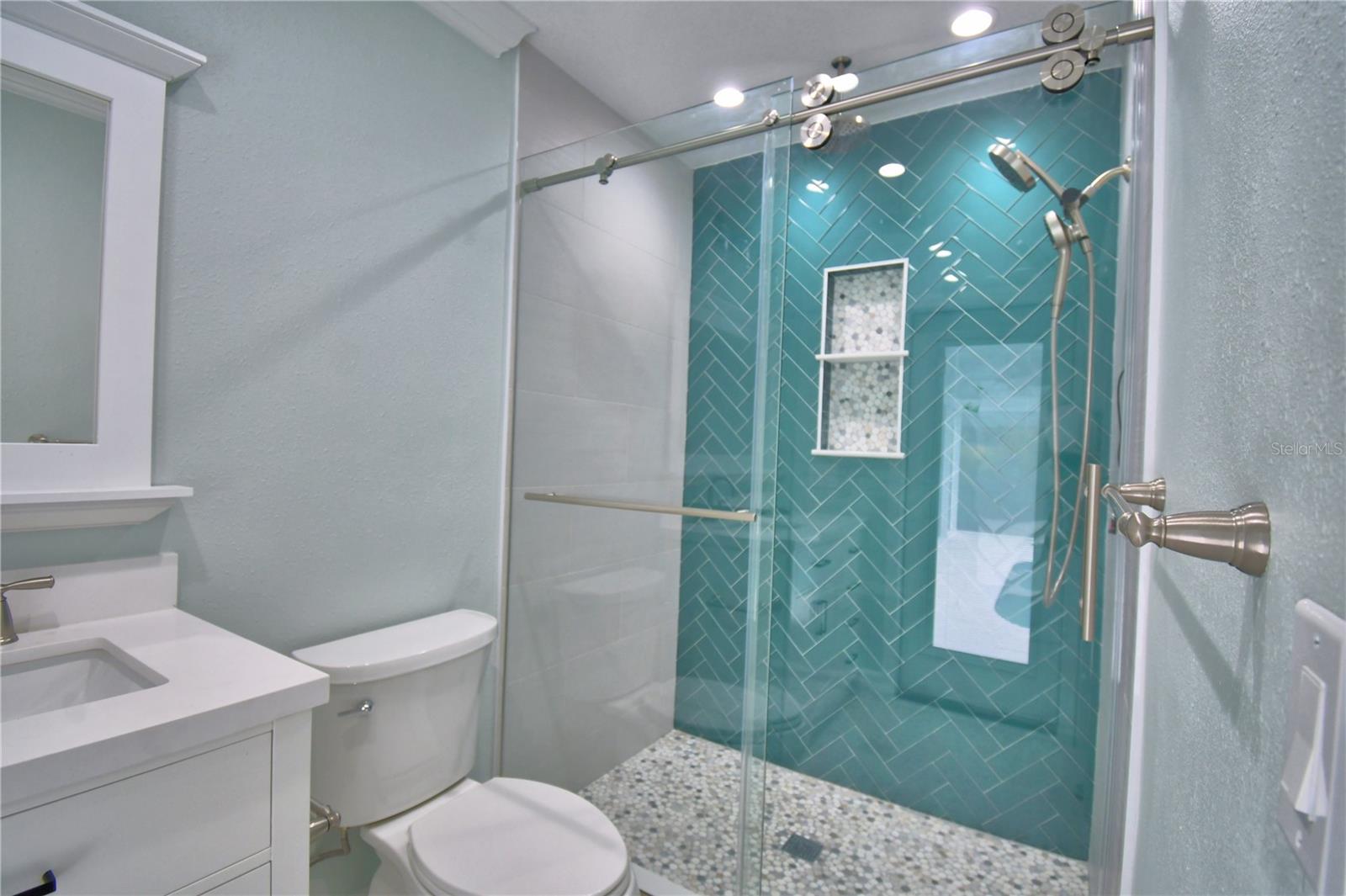 1390 86TH TER N, ST PETERSBURG, FL, 33702