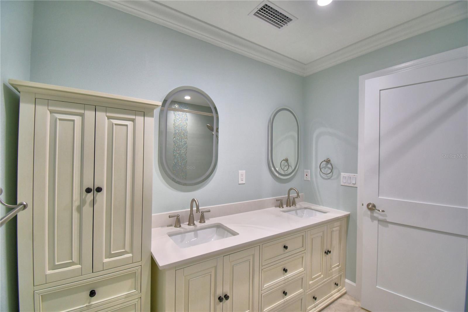 1390 86TH TER N, ST PETERSBURG, FL, 33702