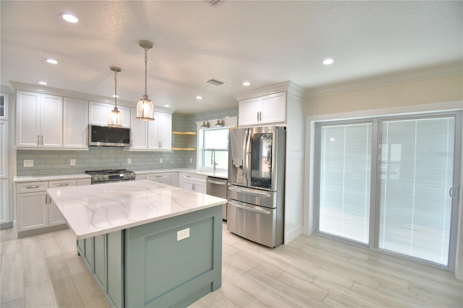 1390 86TH TER N, ST PETERSBURG, FL, 33702