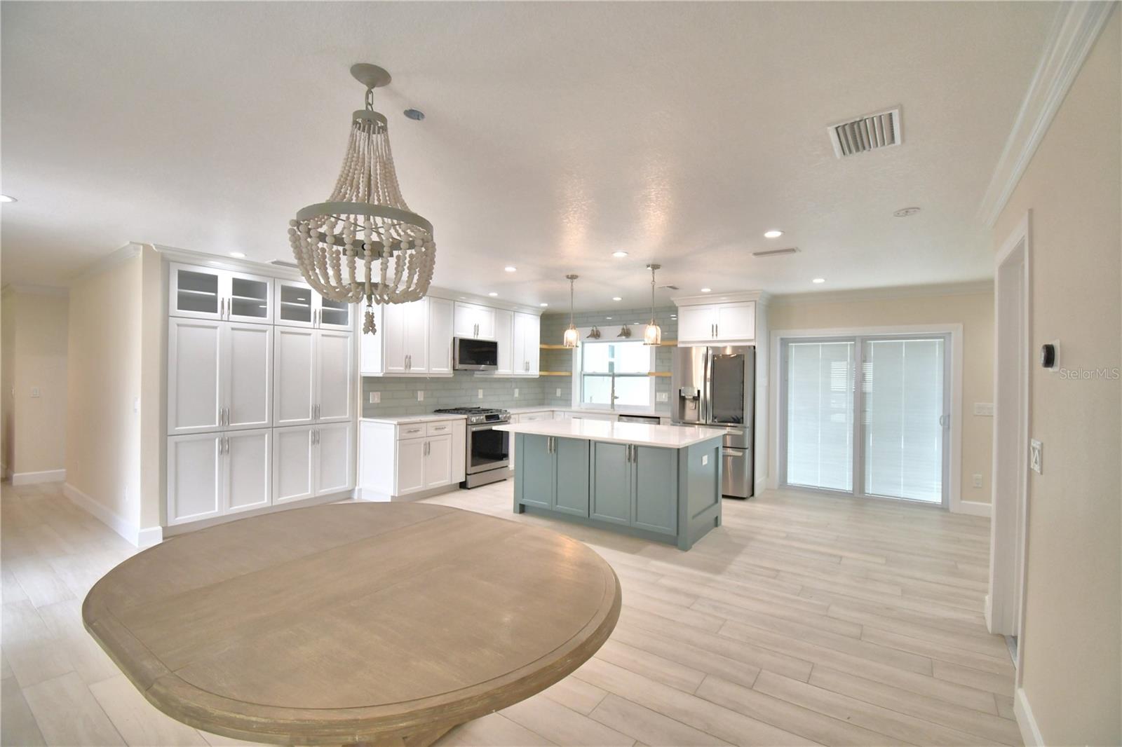 1390 86TH TER N, ST PETERSBURG, FL, 33702
