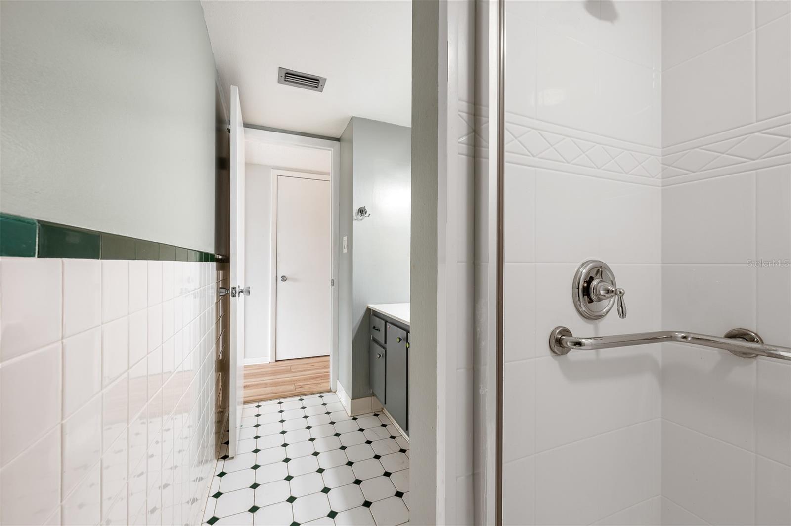 105 4TH AVE NE #405, ST PETERSBURG, FL, 33701