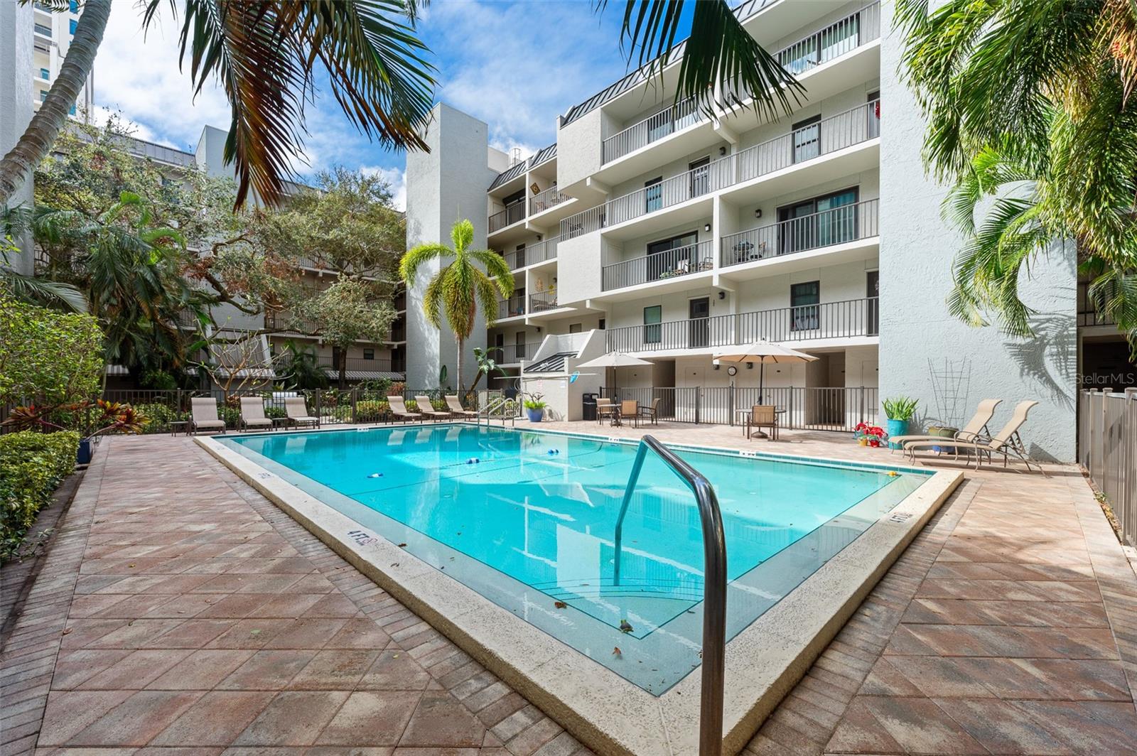 105 4TH AVE NE #405, ST PETERSBURG, FL, 33701