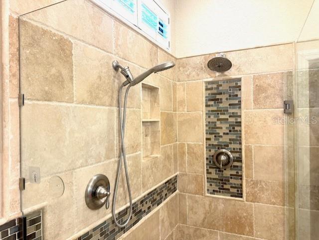 1226 DEER LAKE CIR, APOPKA, FL, 32712