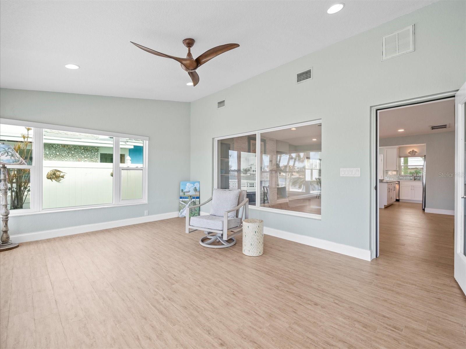 16125 4TH ST E, REDINGTON BEACH, FL, 33708