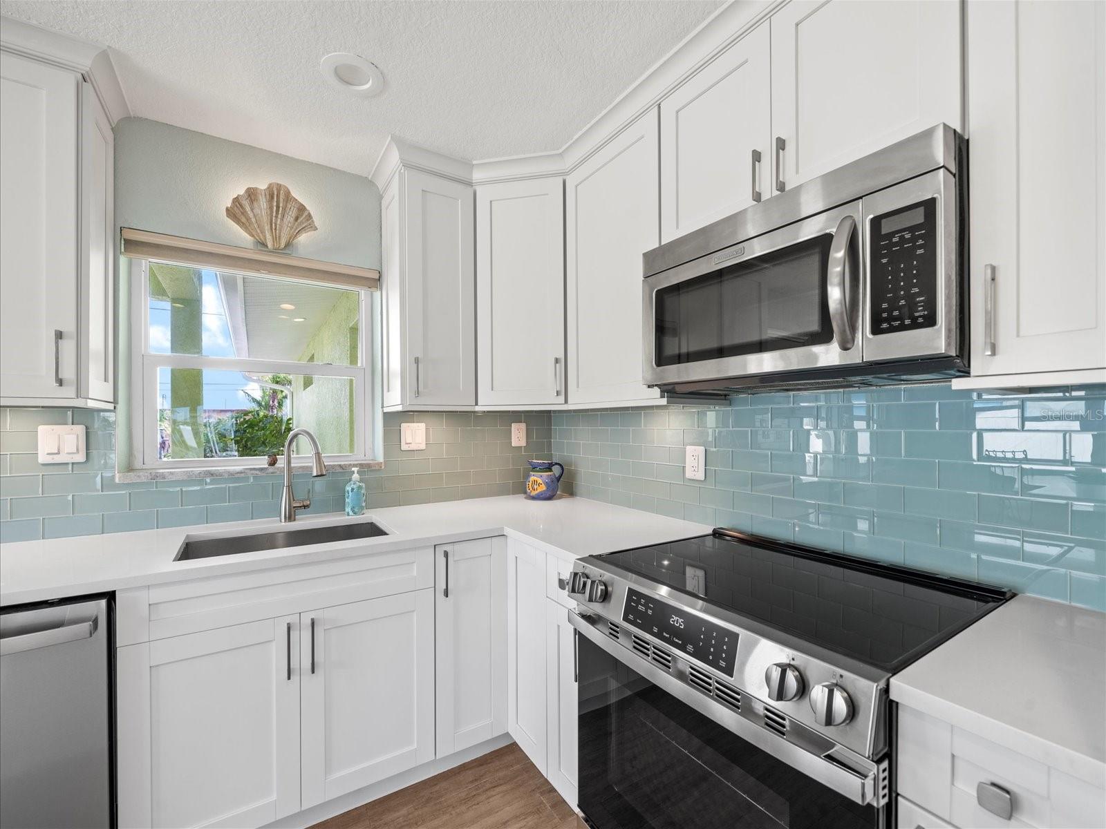 16125 4TH ST E, REDINGTON BEACH, FL, 33708