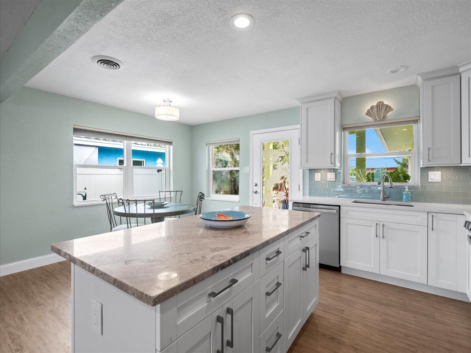 16125 4TH ST E, REDINGTON BEACH, FL, 33708