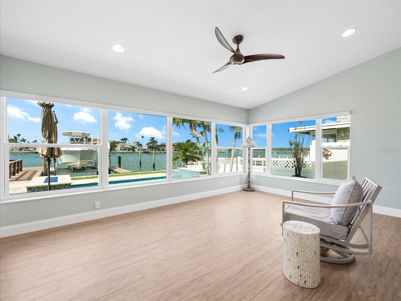 16125 4TH ST E, REDINGTON BEACH, FL, 33708