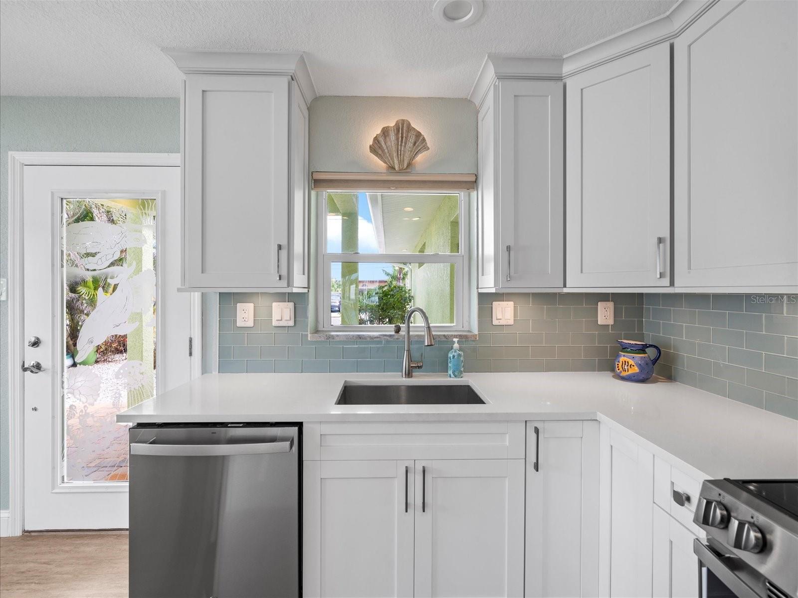 16125 4TH ST E, REDINGTON BEACH, FL, 33708