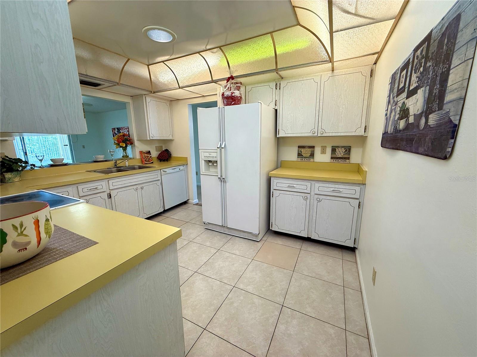 331 CLUB MANOR DR, SUN CITY CENTER, FL, 33573