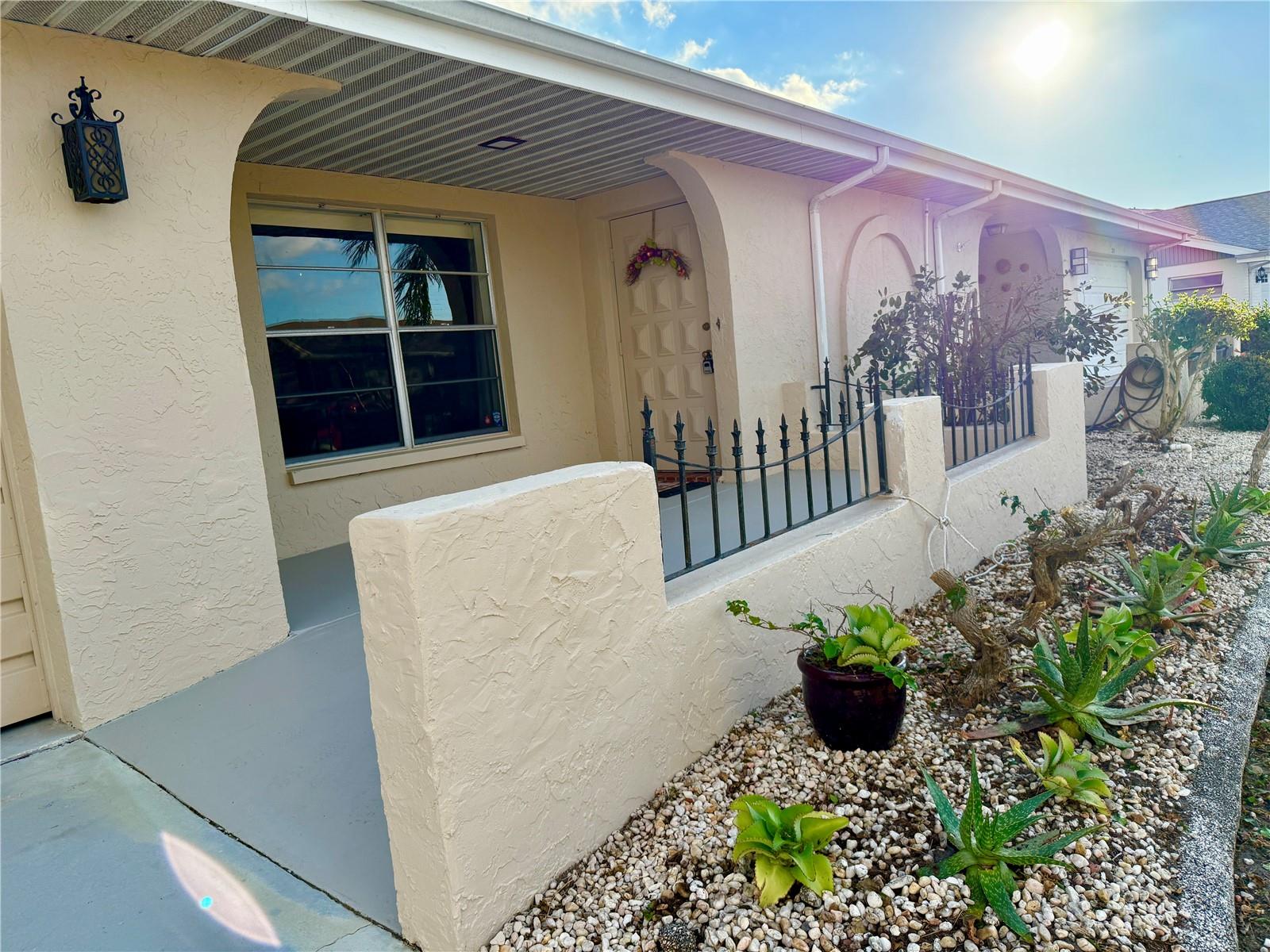 331 CLUB MANOR DR, SUN CITY CENTER, FL, 33573