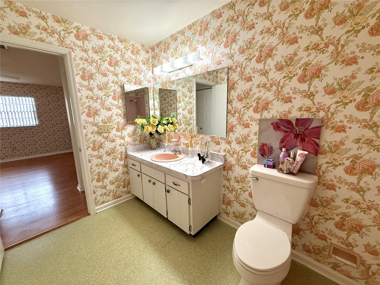331 CLUB MANOR DR, SUN CITY CENTER, FL, 33573