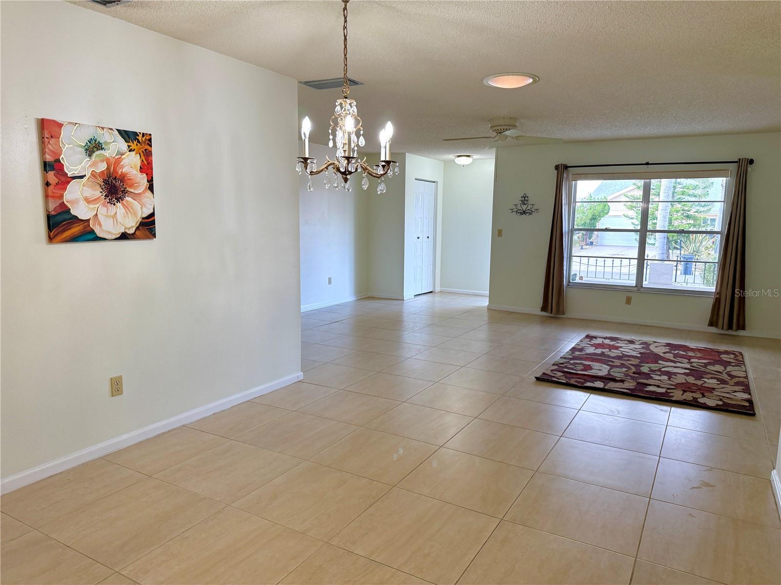 331 CLUB MANOR DR, SUN CITY CENTER, FL, 33573