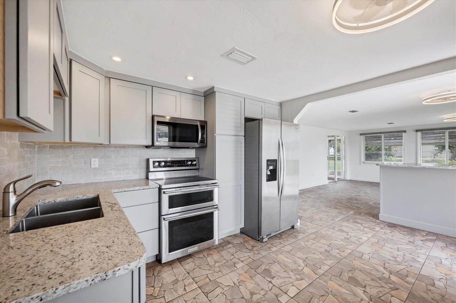 840 E 7TH ST, ENGLEWOOD, FL, 34223