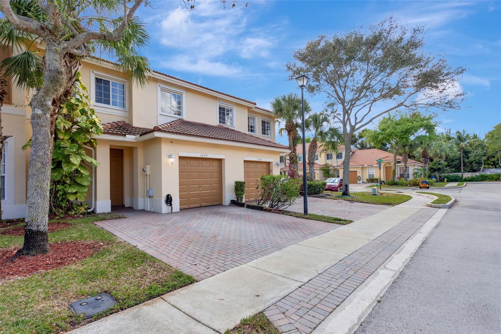 3204 NW 33RD ST, OAKLAND PARK, FL, 33309