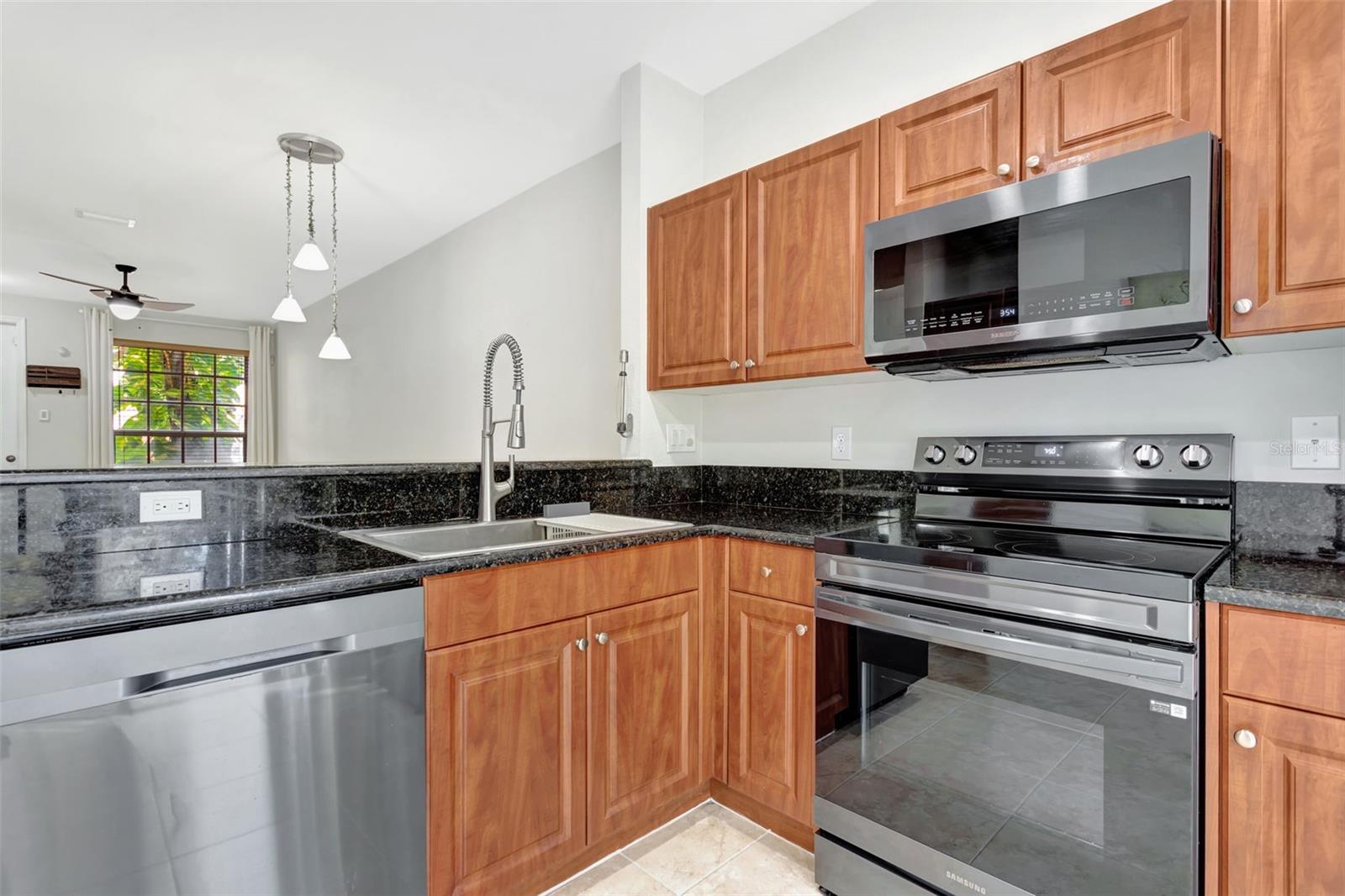 3204 NW 33RD ST, OAKLAND PARK, FL, 33309