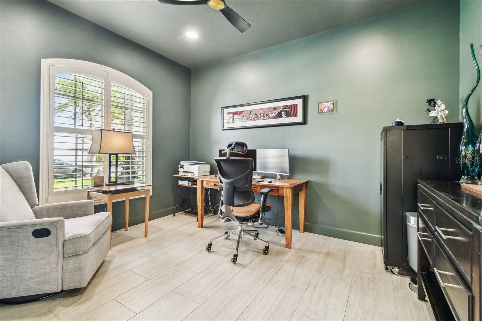 12037 MOUNTBATTEN DR, TAMPA, FL, 33626