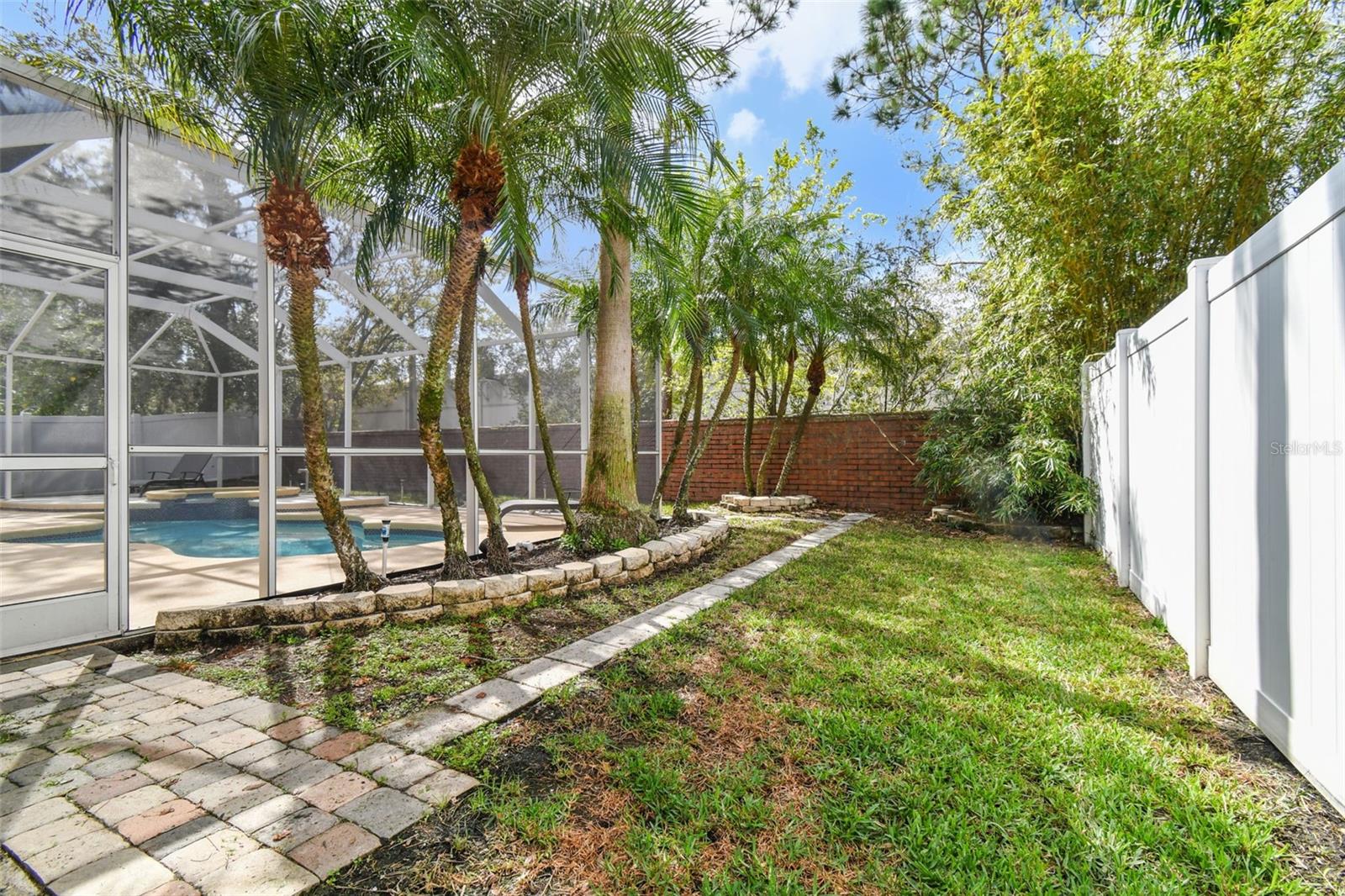 12037 MOUNTBATTEN DR, TAMPA, FL, 33626