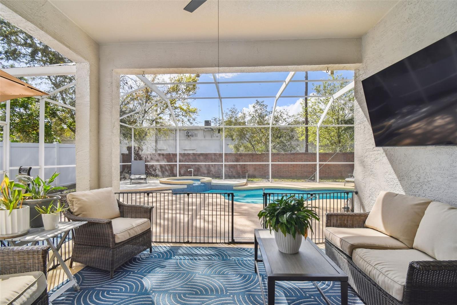 12037 MOUNTBATTEN DR, TAMPA, FL, 33626