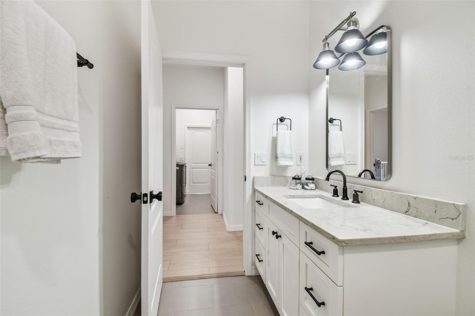 12037 MOUNTBATTEN DR, TAMPA, FL, 33626