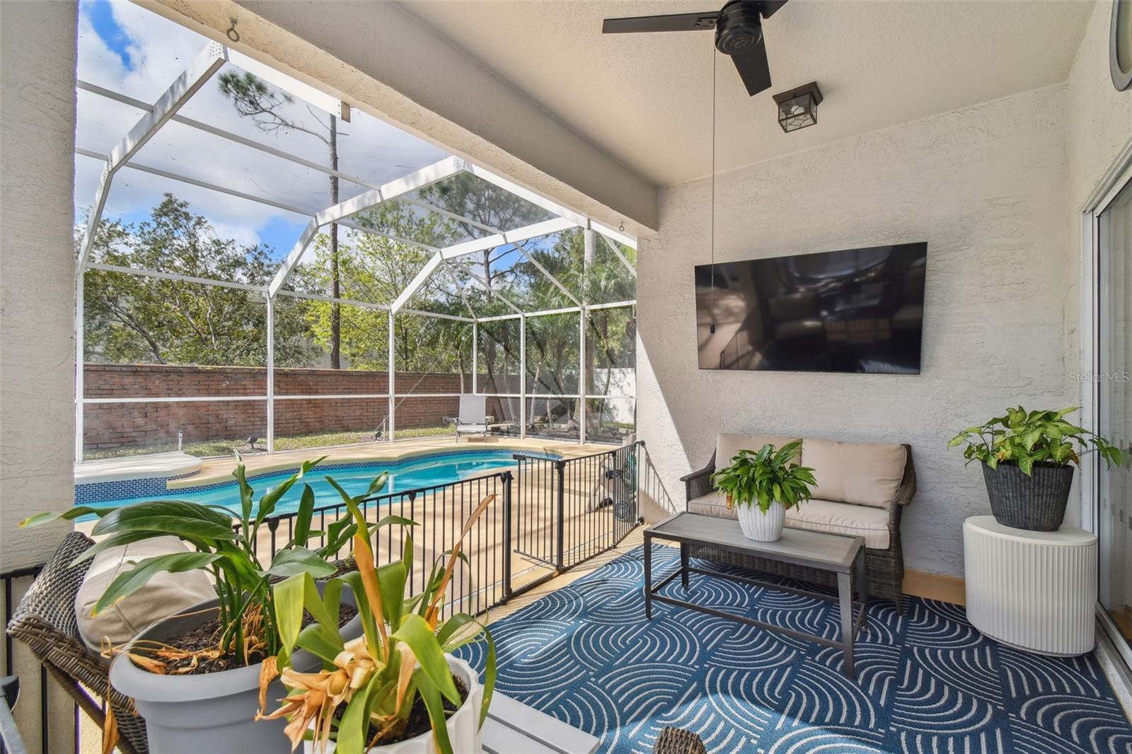 12037 MOUNTBATTEN DR, TAMPA, FL, 33626