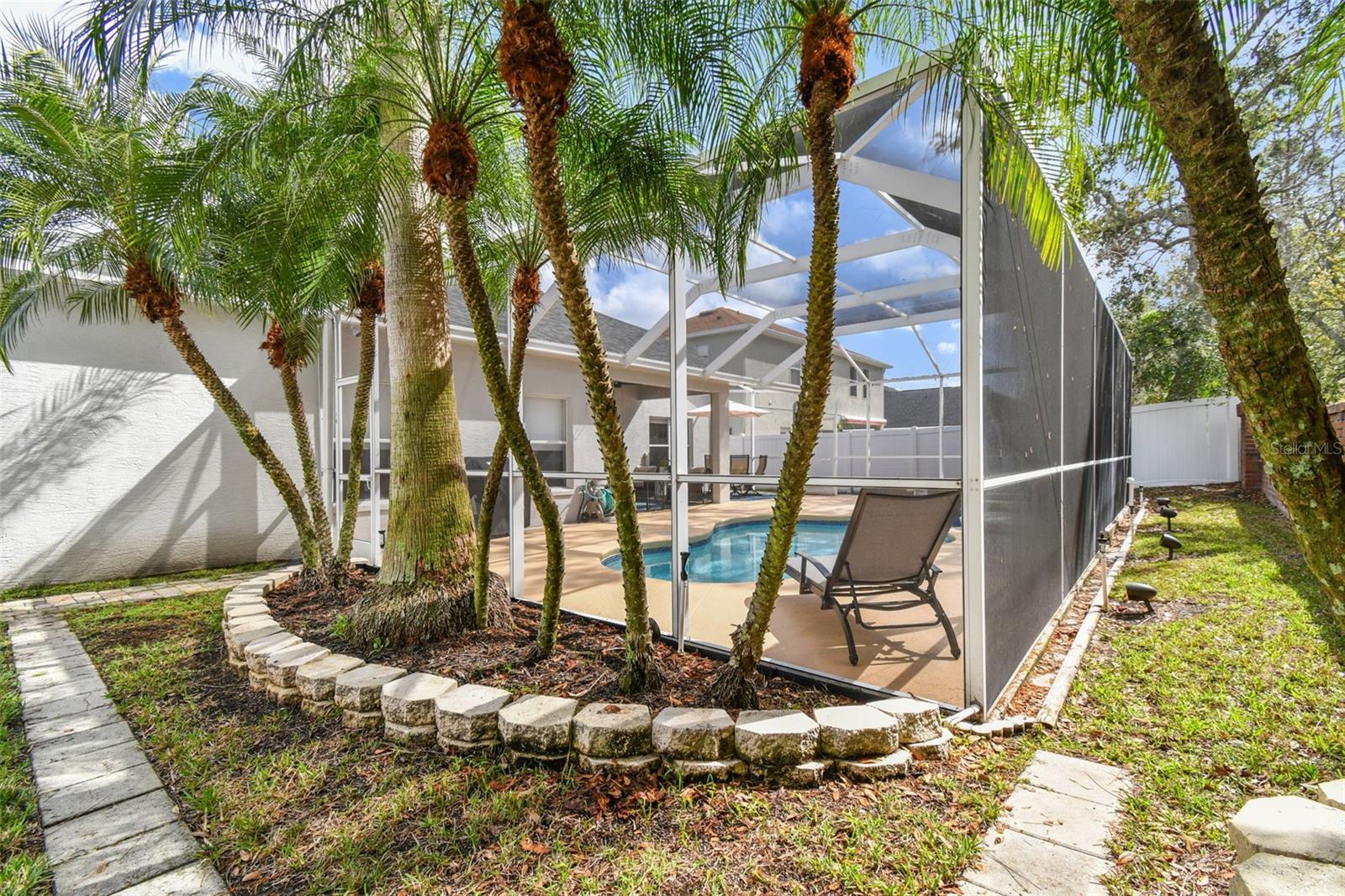 12037 MOUNTBATTEN DR, TAMPA, FL, 33626