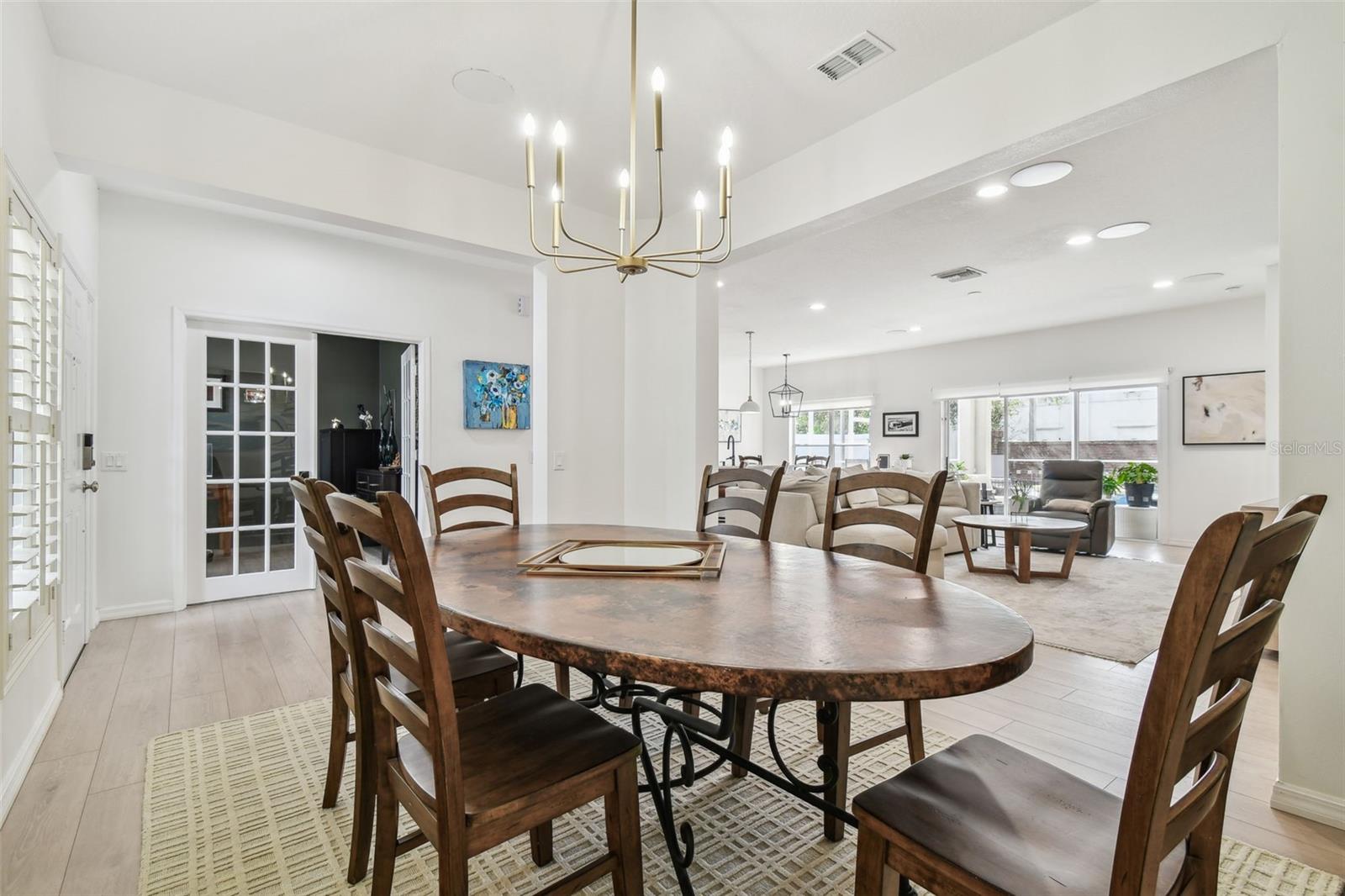 12037 MOUNTBATTEN DR, TAMPA, FL, 33626