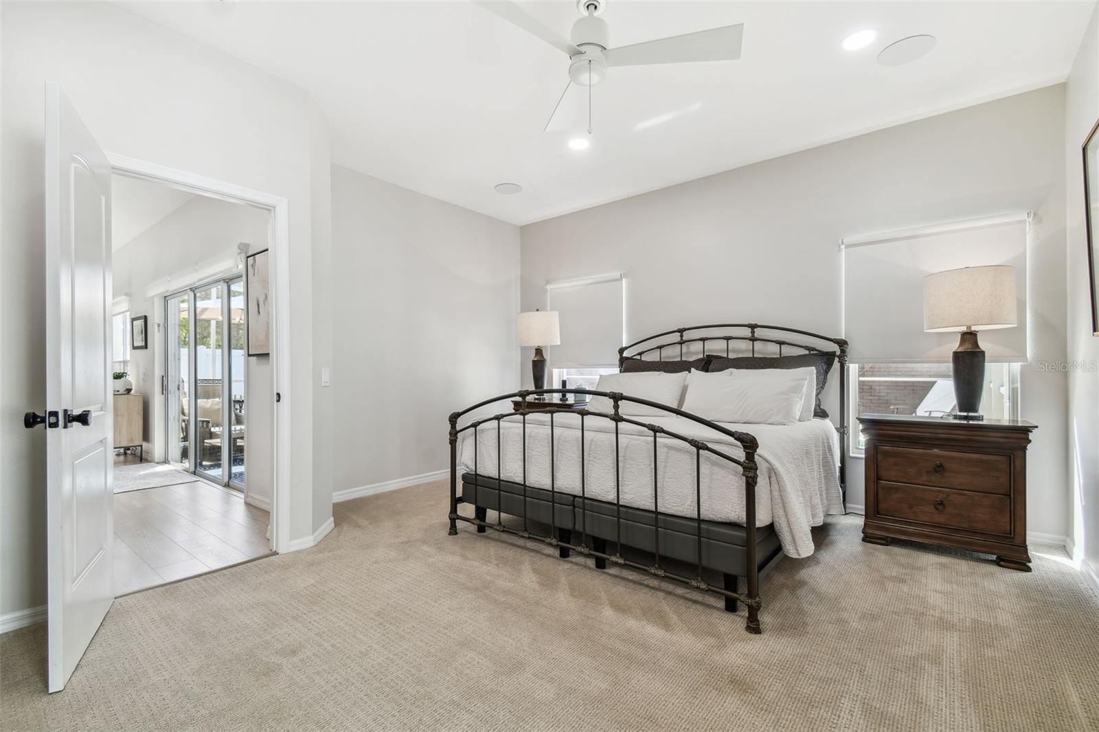 12037 MOUNTBATTEN DR, TAMPA, FL, 33626