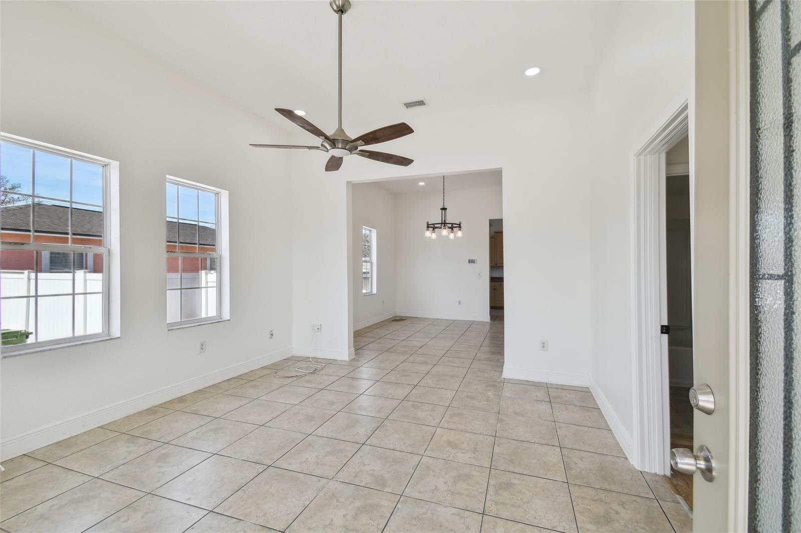 2725 W BEACH ST, TAMPA, FL, 33607