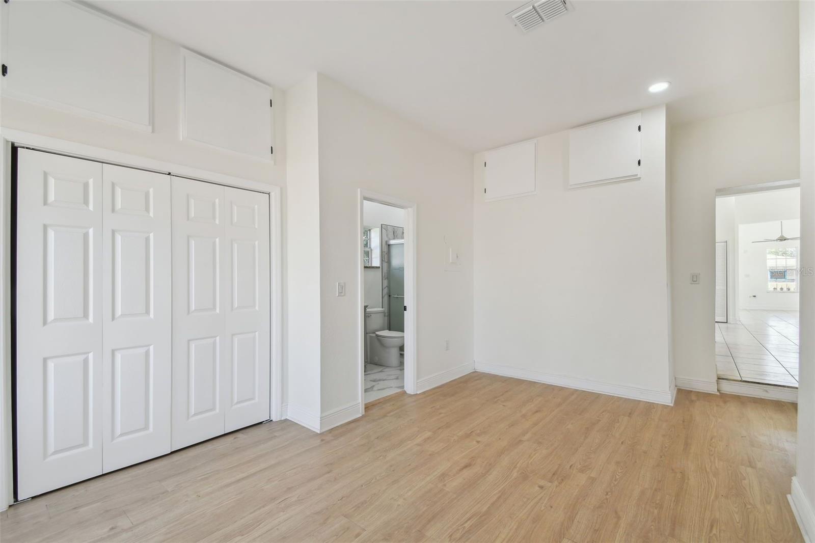 2725 W BEACH ST, TAMPA, FL, 33607