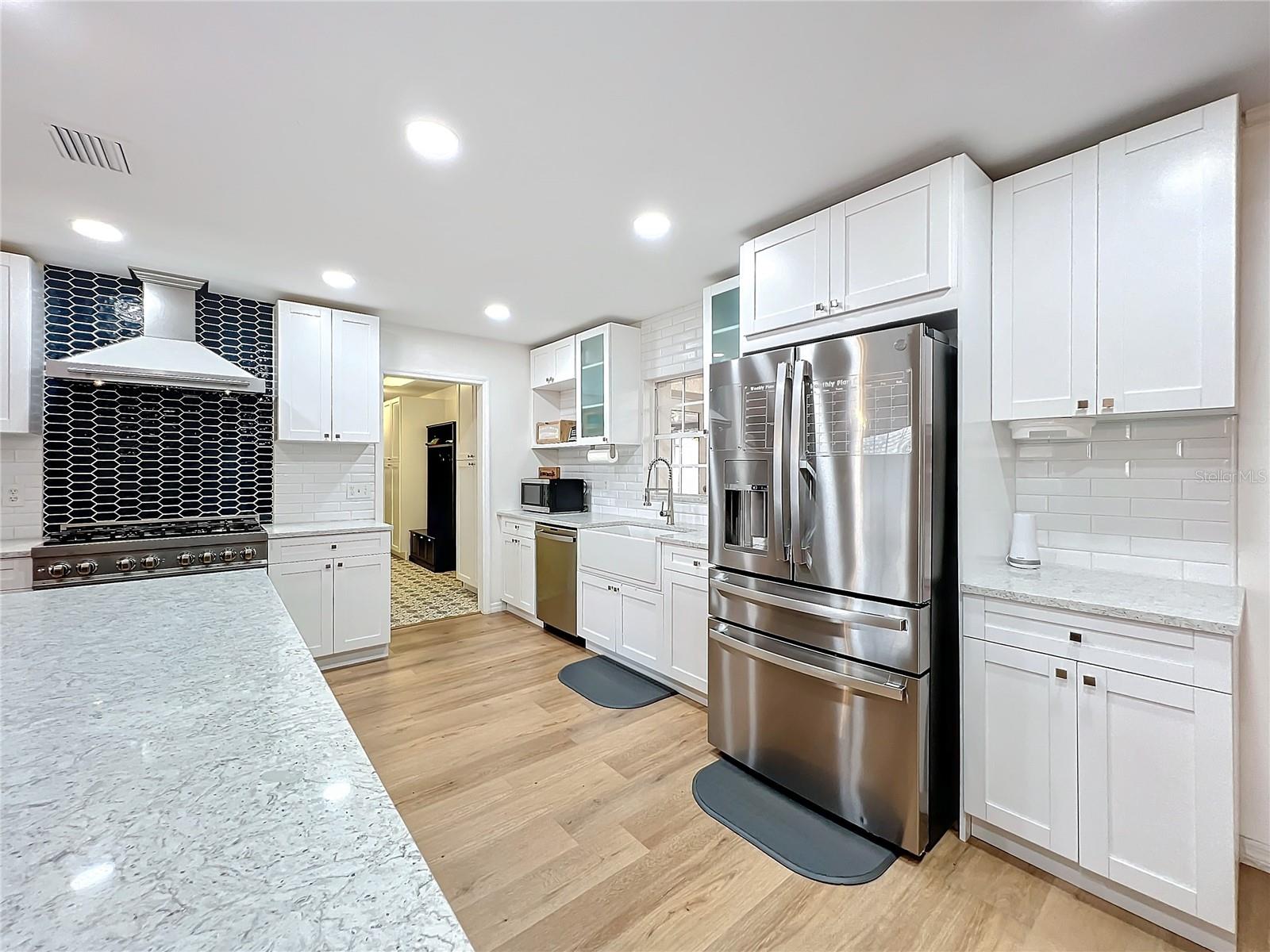 11335 MCMULLEN LOOP, RIVERVIEW, FL, 33569