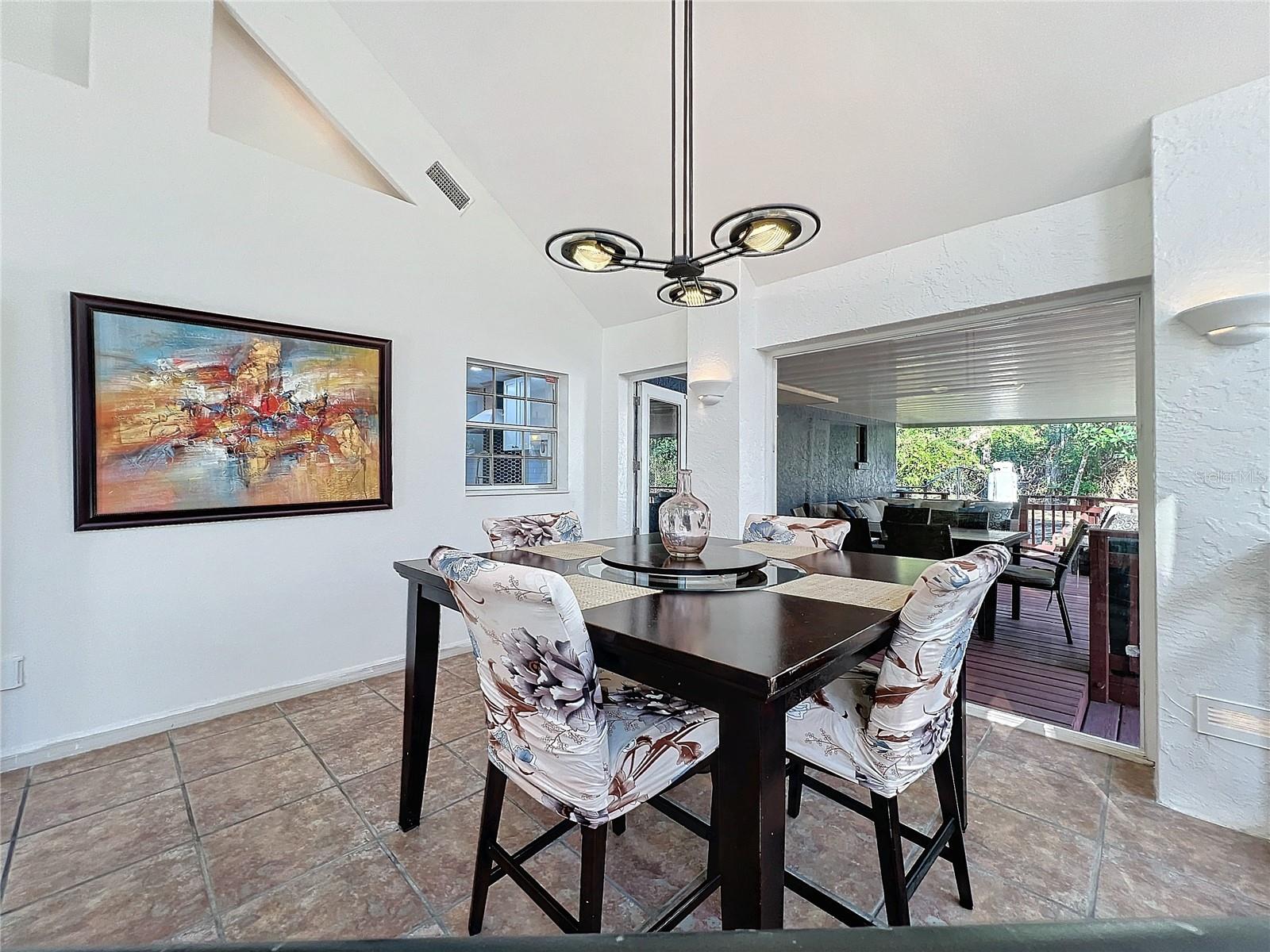 11335 MCMULLEN LOOP, RIVERVIEW, FL, 33569