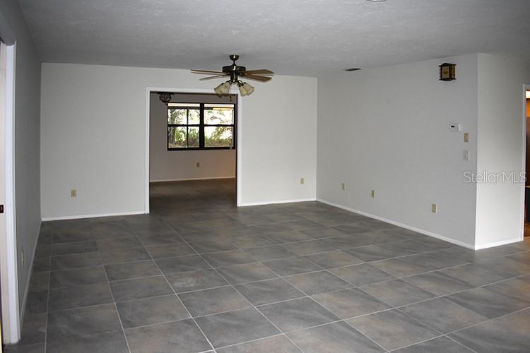 107 HOURGLASS DR, VENICE, FL, 34293