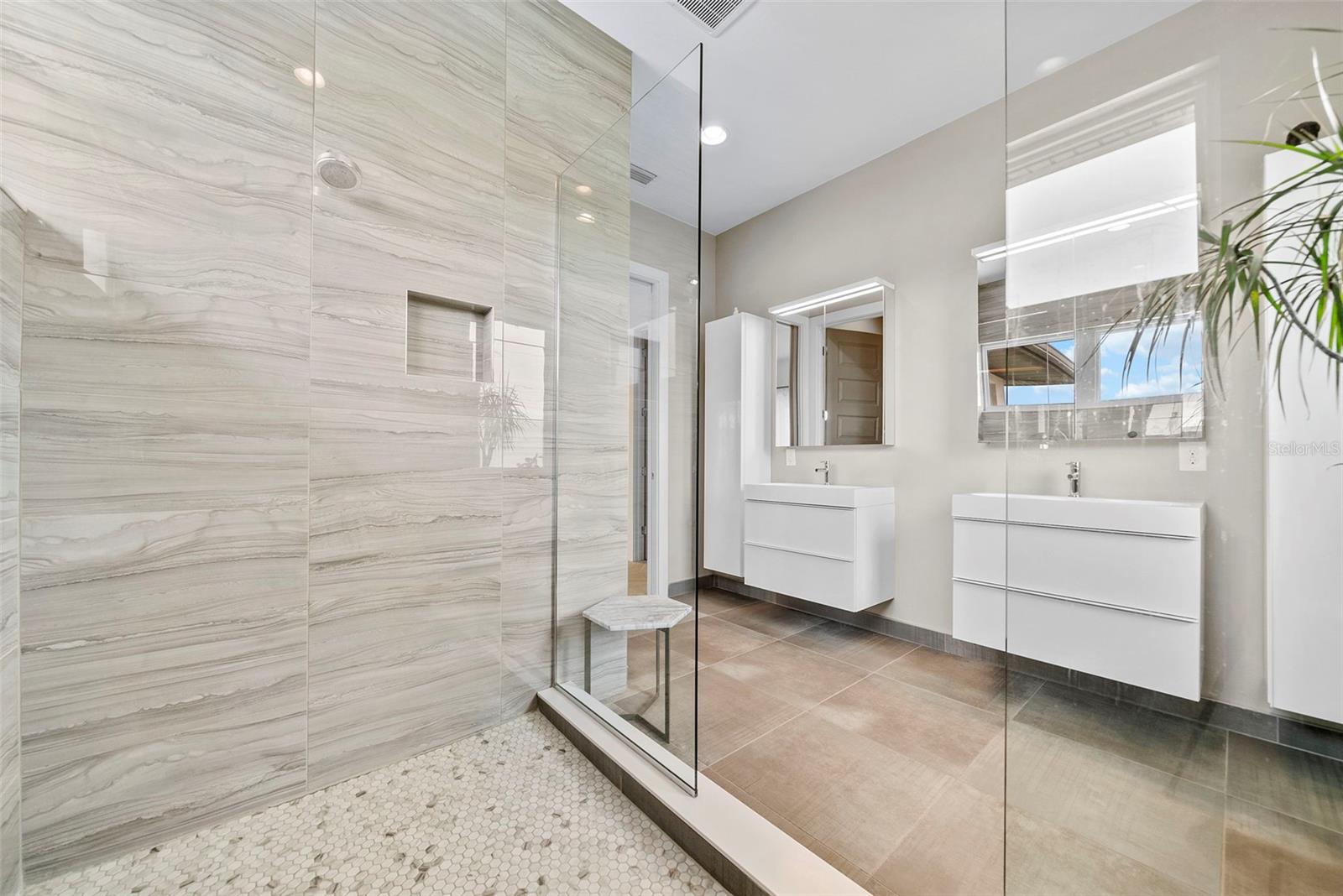 2305 PINE TER, SARASOTA, FL, 34231