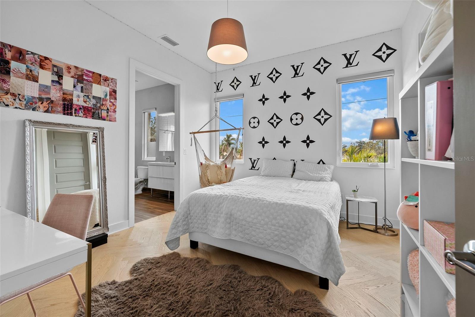 2305 PINE TER, SARASOTA, FL, 34231