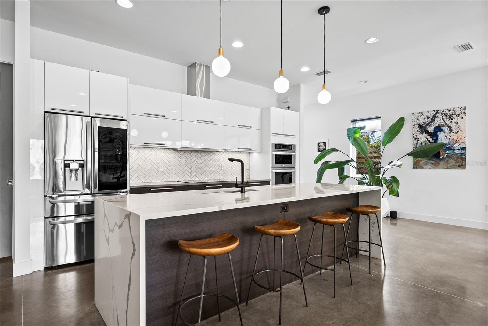 2305 PINE TER, SARASOTA, FL, 34231