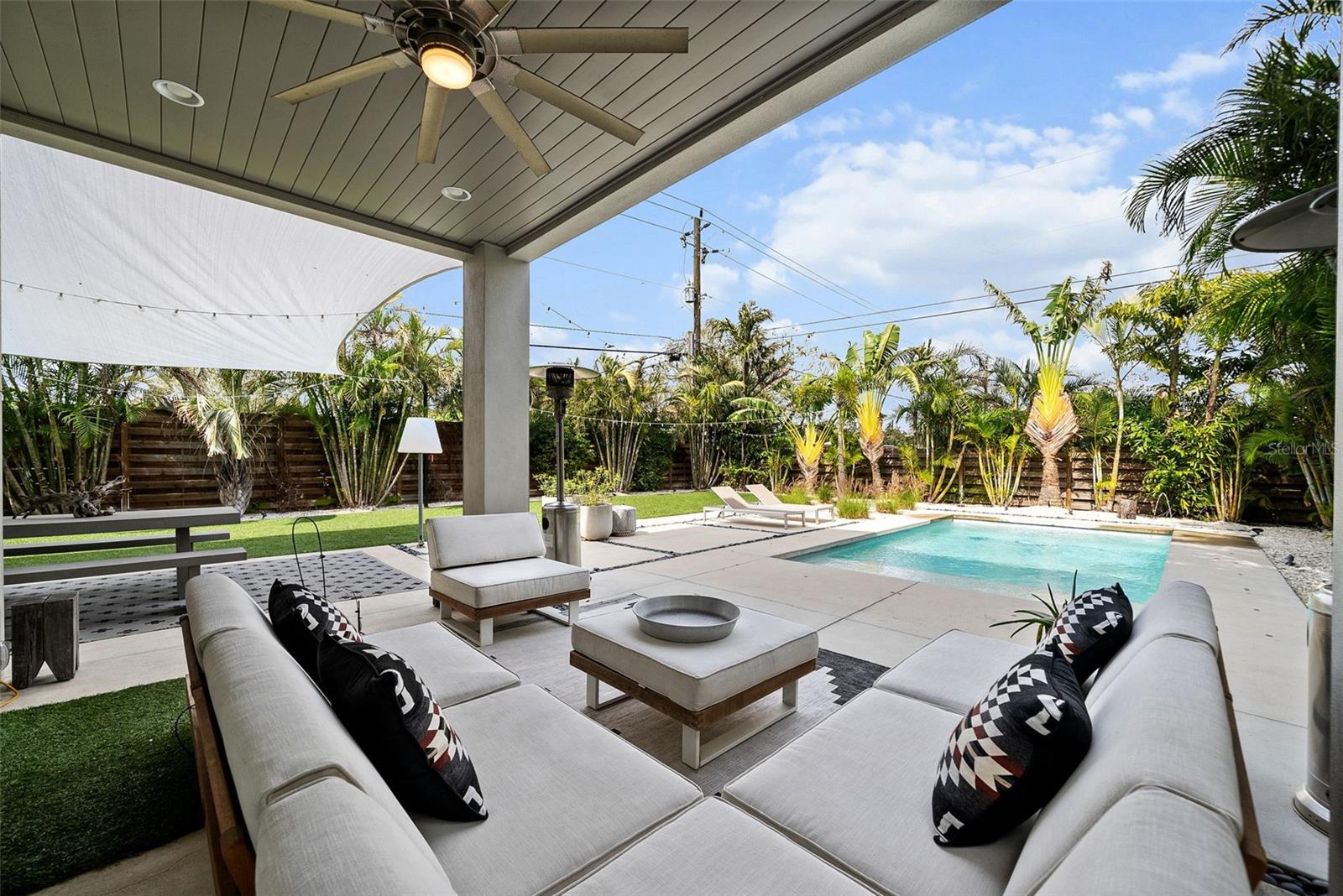 2305 PINE TER, SARASOTA, FL, 34231