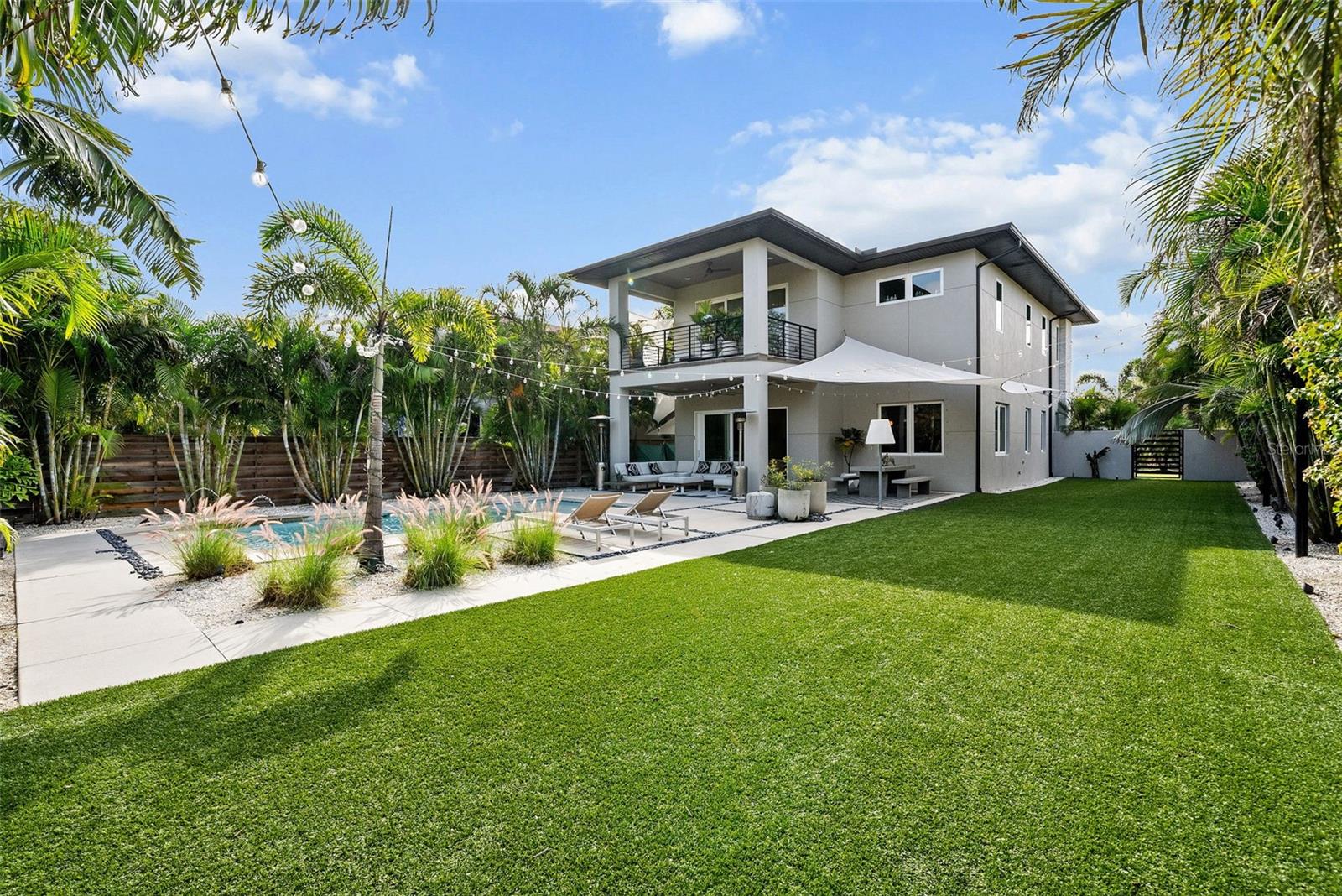 2305 PINE TER, SARASOTA, FL, 34231